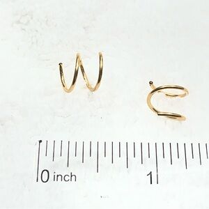 Hello Adorn 14 kt Gold fill 8mm Double Hoop Tiny Twist Earrings, NWOT.